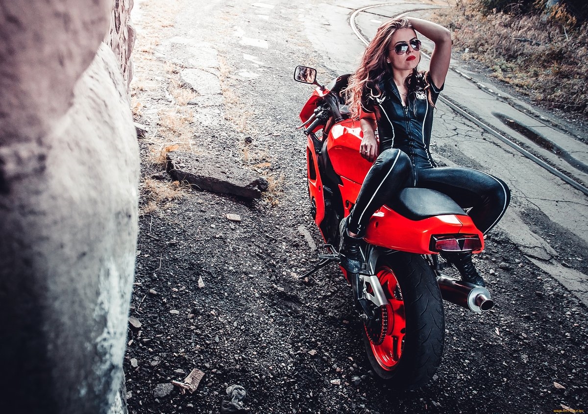 Join Blondes on a motorcycle live — chat now