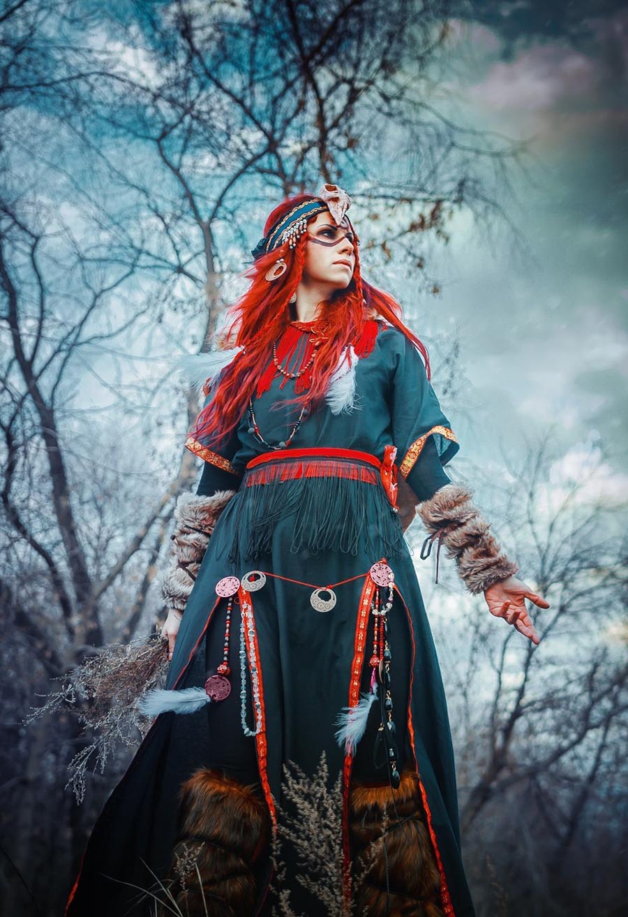 Take a pause and enjoy Girls in Slavic costumes — streaming from Shenzhen