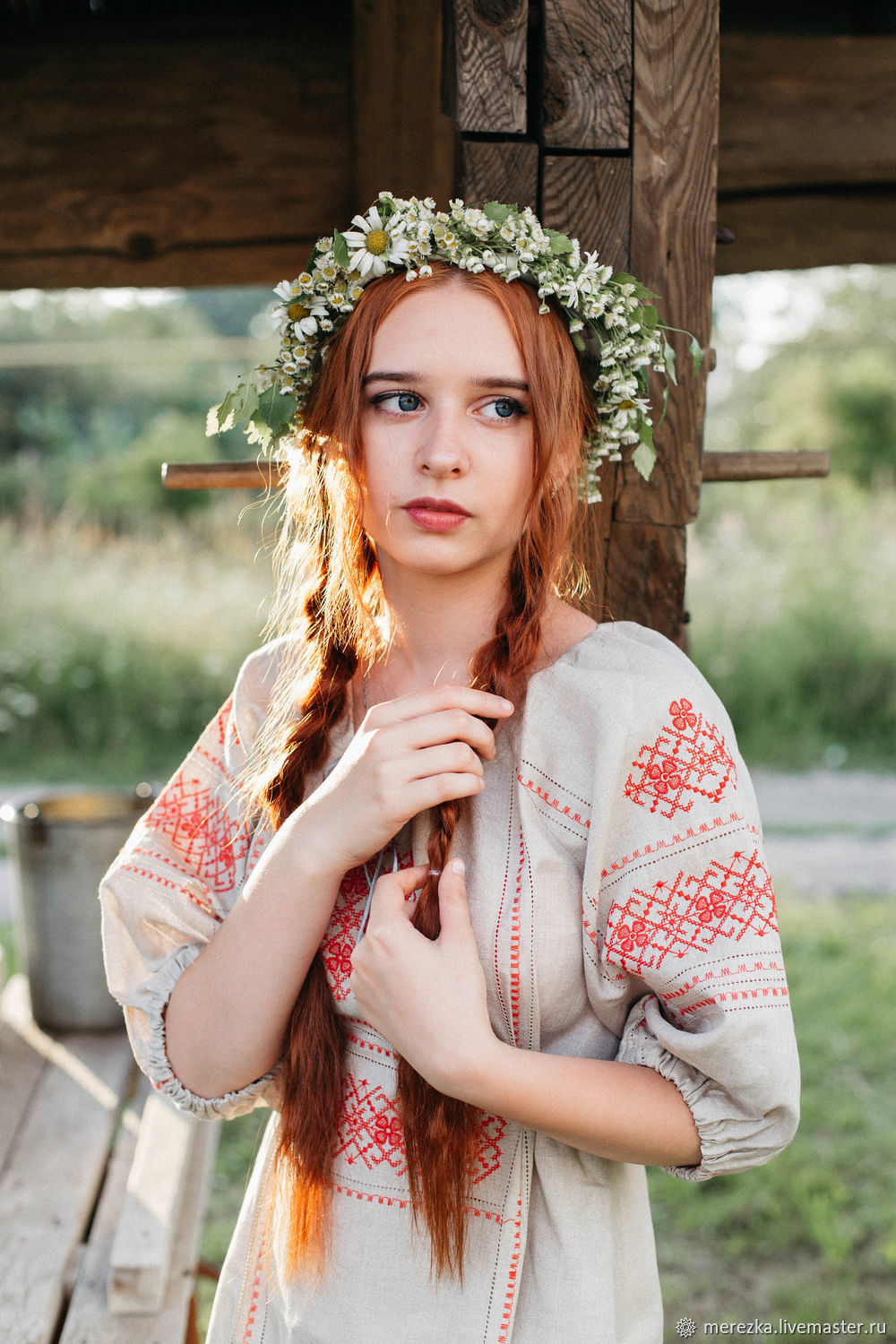 A playful frame from Girls in Slavic costumes — online in Shenzhen